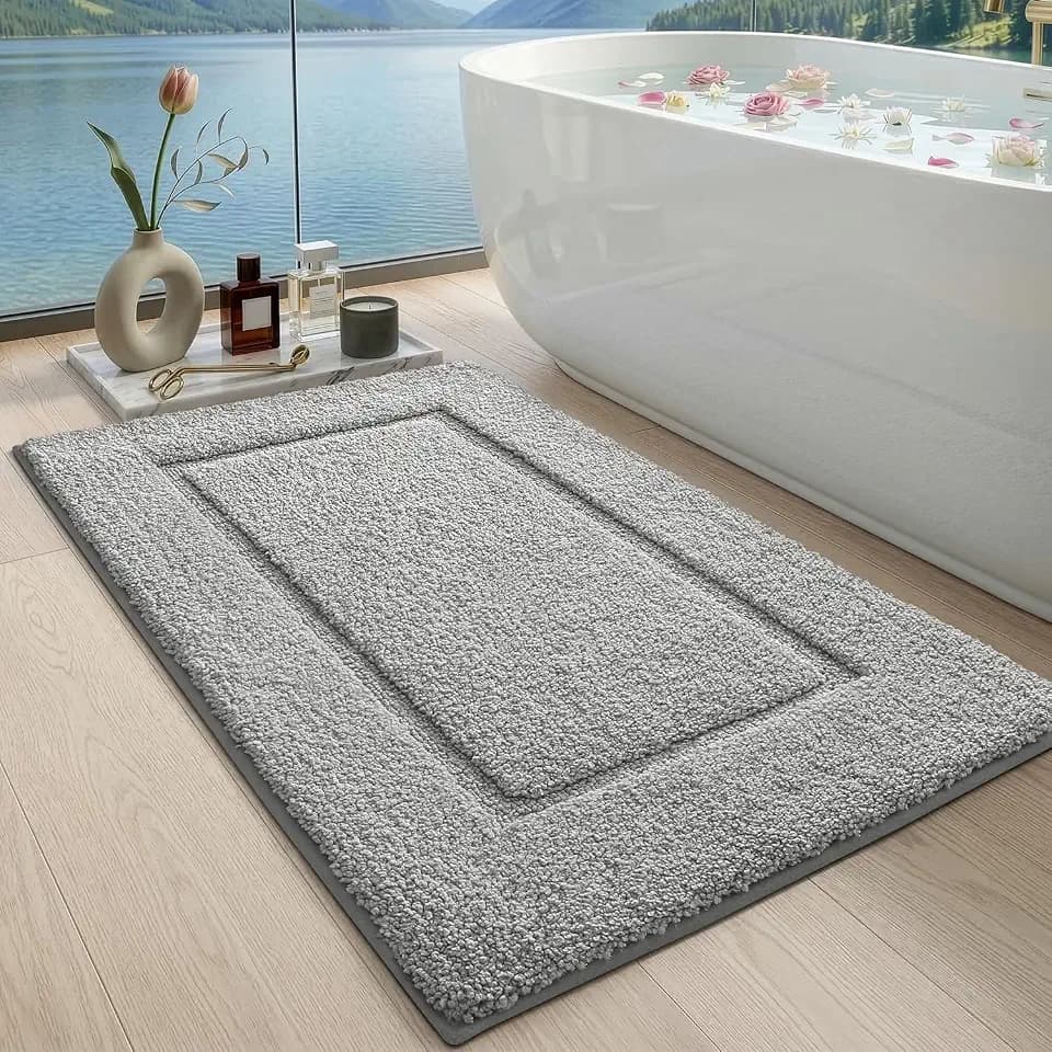 DEXI Bath Mat 43x24, Soft Absorbent Bathroom Rugs Non Slip, Light Grey
