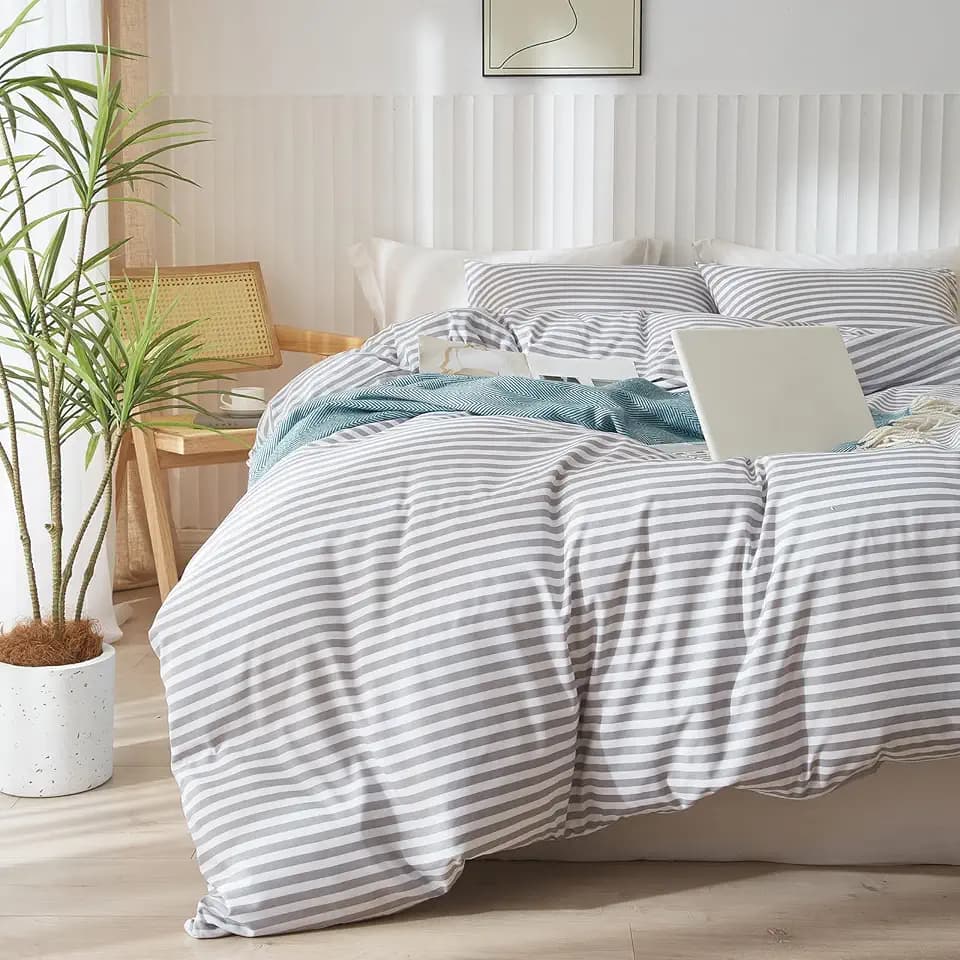 mixinni Striped Comforter Set Full Size - Grey White Stripes Pattern Bedding Set for Women and Men, 3 Pieces Lightweight Bed Sets for All Seasons (1 Soft Fluffy Comforter + 2 Pillowcases)