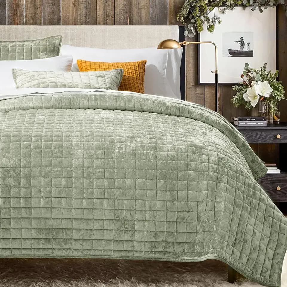 RECYCO Channel Box Stitch Velvet Quilt Set, King Size, Sage Green