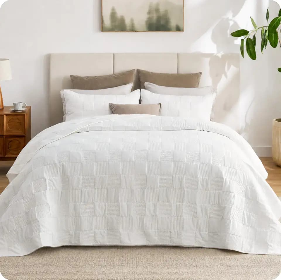 Bedsure PureWoven 100% Cotton Quilt Set, Checker, King Comforter, White