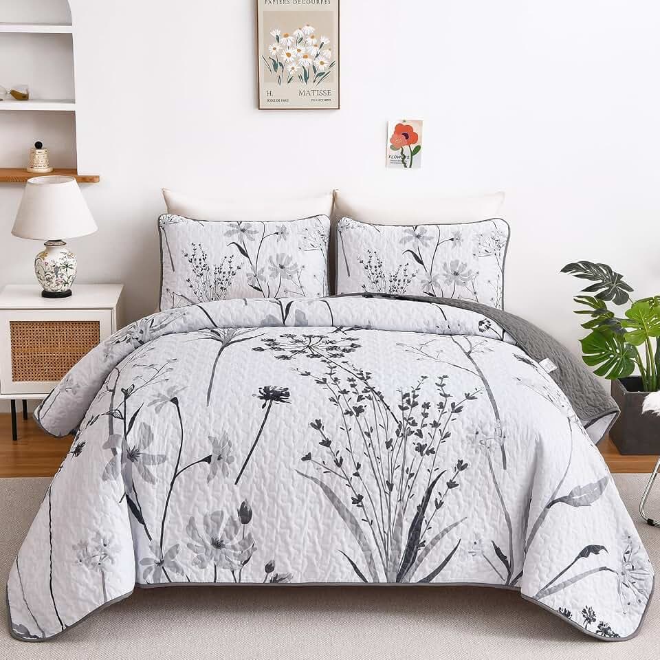 Dobuyly Floral California King Quilt Set Grey and White Botanical Bedspread