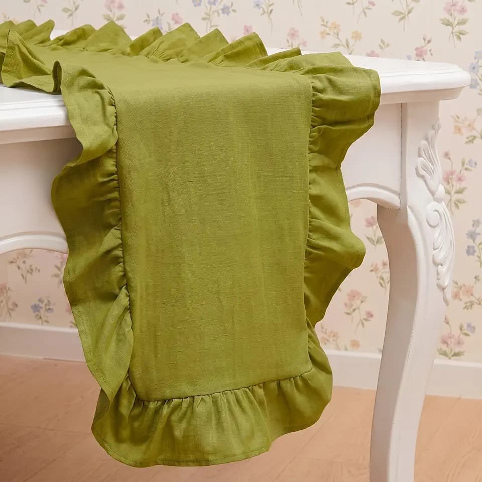 HunnmingRe Grass Green Ruffled Table Runner 72 Inch Scalloped Tablecloth Cotton Flounces Washable Home Farmhouse Rustic Kitchen Decor for Rectangle Table Thanksgiving Christmas Party Wedding