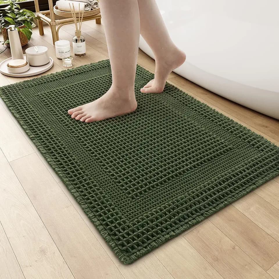 AMOAMI Waffle Bath Mat, Absorbent Bathroom Rugs Non Slip 17x24 Dark Green