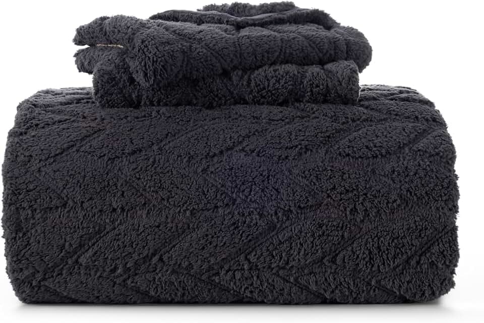 Berkshire Sherpa & Velvetloft Comforter Set King, Luxuriously Warm Fleece Reversible Microfiber Plush Bedding Set with 1 Comforter(90"x104") and 2 Pillow Shams(24"x40"), Phantom