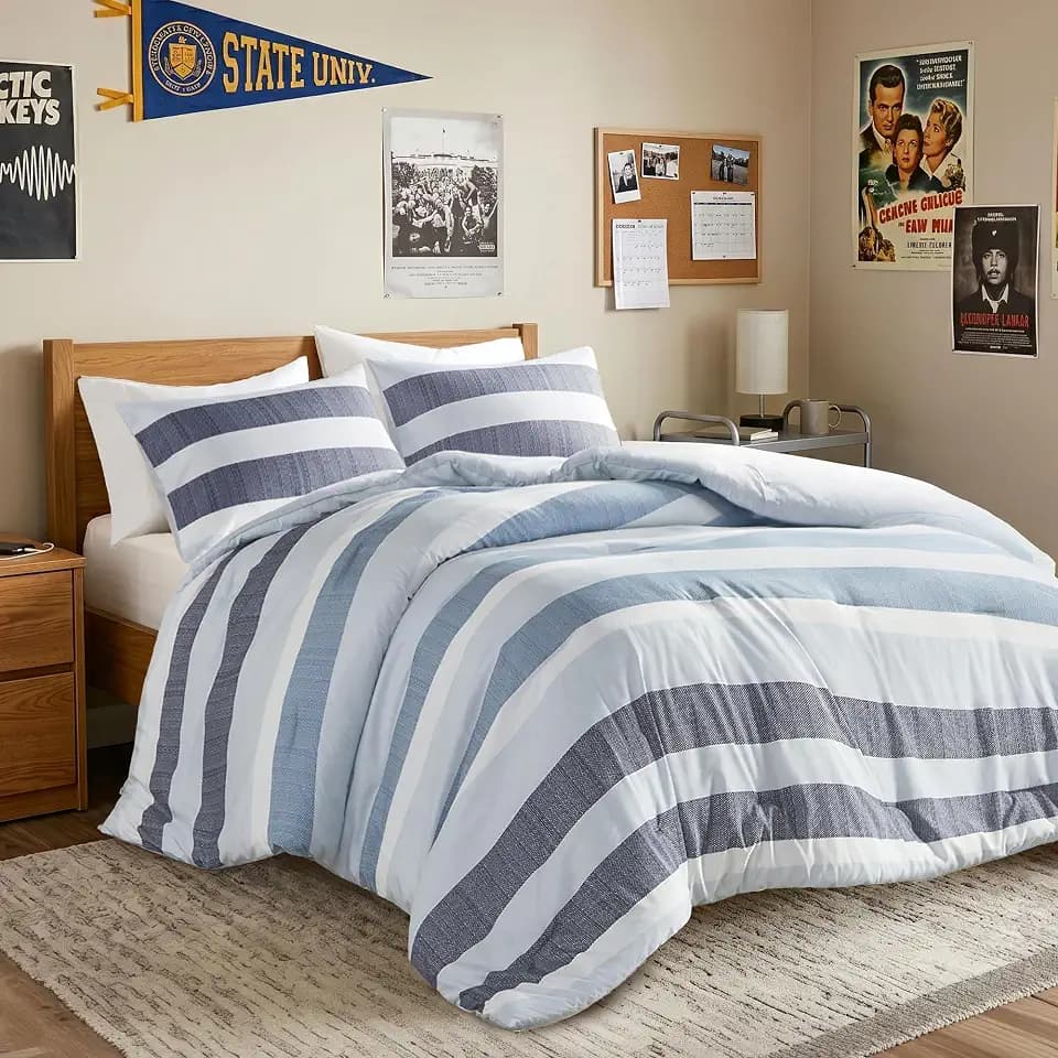 King Size Striped 3 Pieces Comforter Set, Navy Blue