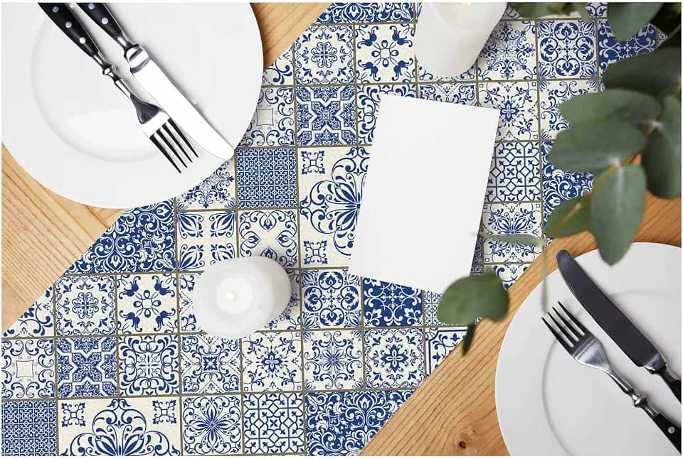 HOSNYE Table Runner Blue White Patchwork Tile in Spanish Style,Cotton Linen Table Runner Decoration for Kitchen Family Dinner Table Holiday Party Farmhouse Style 13 x 72 Inch