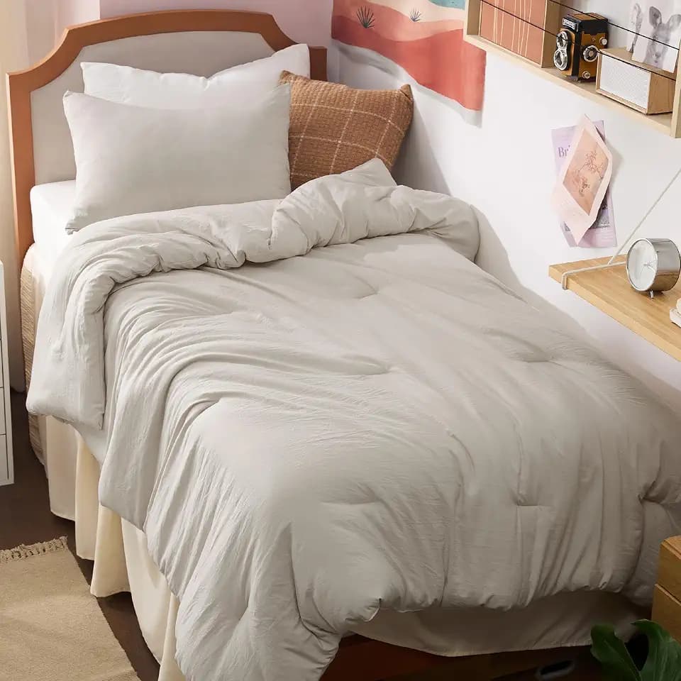 Bedsure Twin/Twin XL Comforter Set Prewashed Bedding 2Pcs Beige 68"x88"