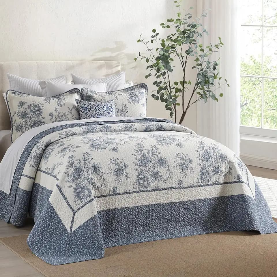Queen Bedspreads 102x120, Blue/Off White Botanical Floral