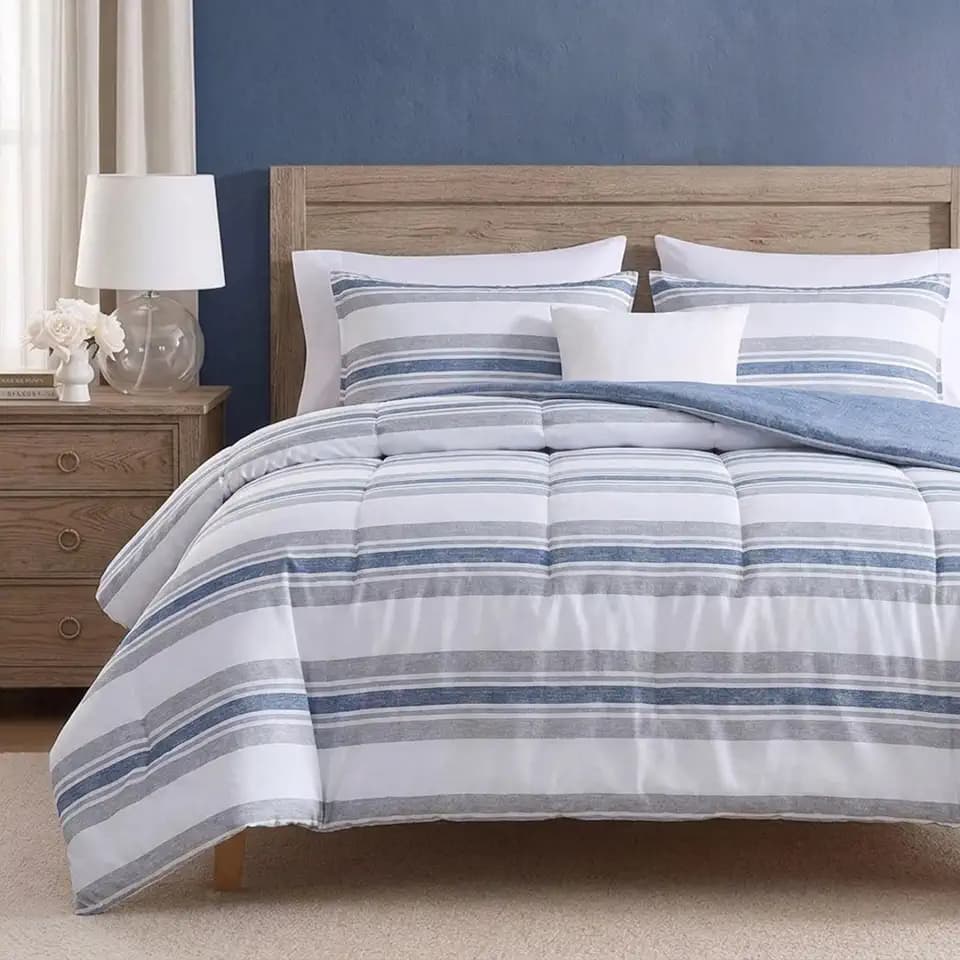 Nautica - Queen Size Comforter Set with Matching Sham
