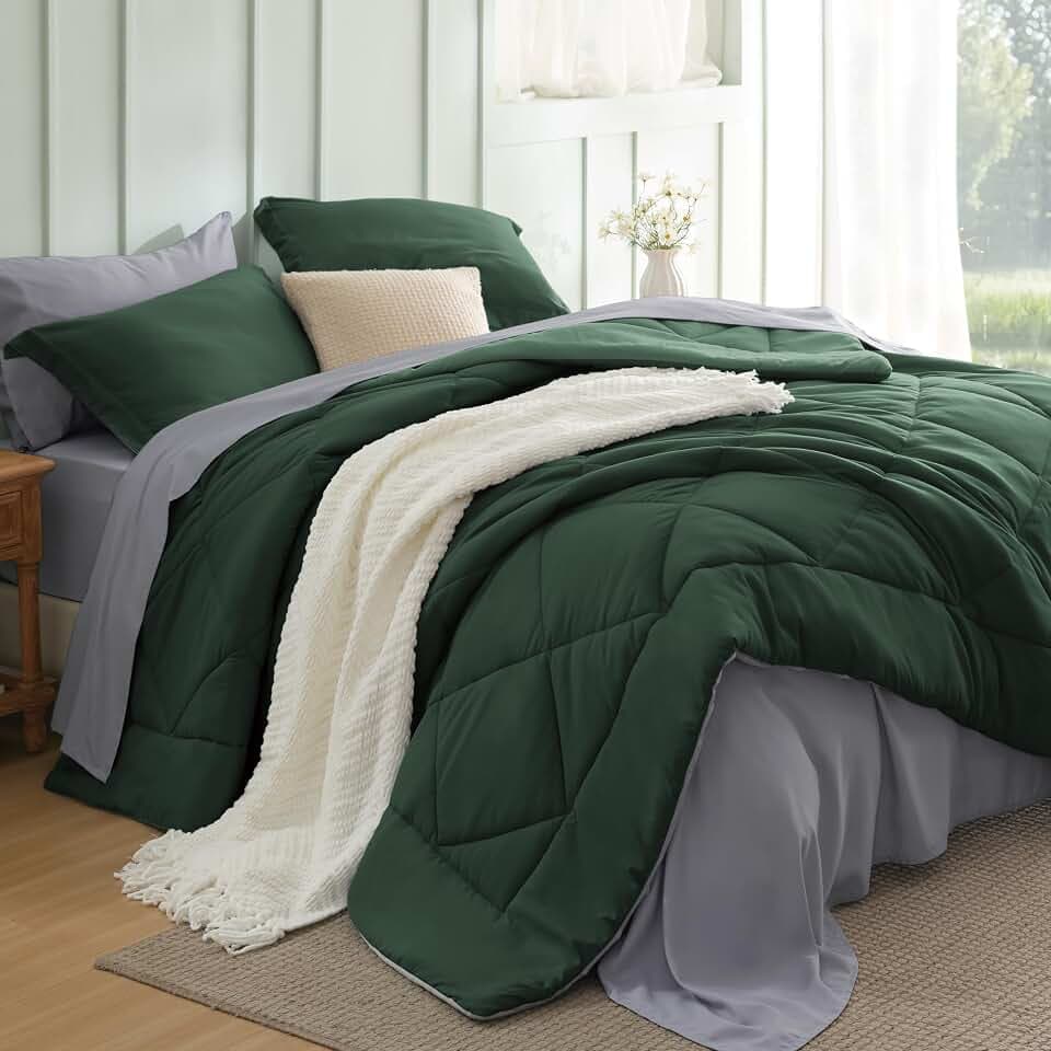 Bedsure Queen Bed in a Bag Reversible Bed Set 7 Pcs Forest Green/Dark Grey