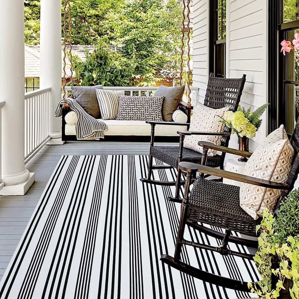 Black and White Striped Outdoor Rug 4' X 6' Front Porch Rug Cotton Hand-Woven Welcome Mats Layered Door Mats for Front Porch/Entryway/Laundry Room/Bedroom/Outdoor