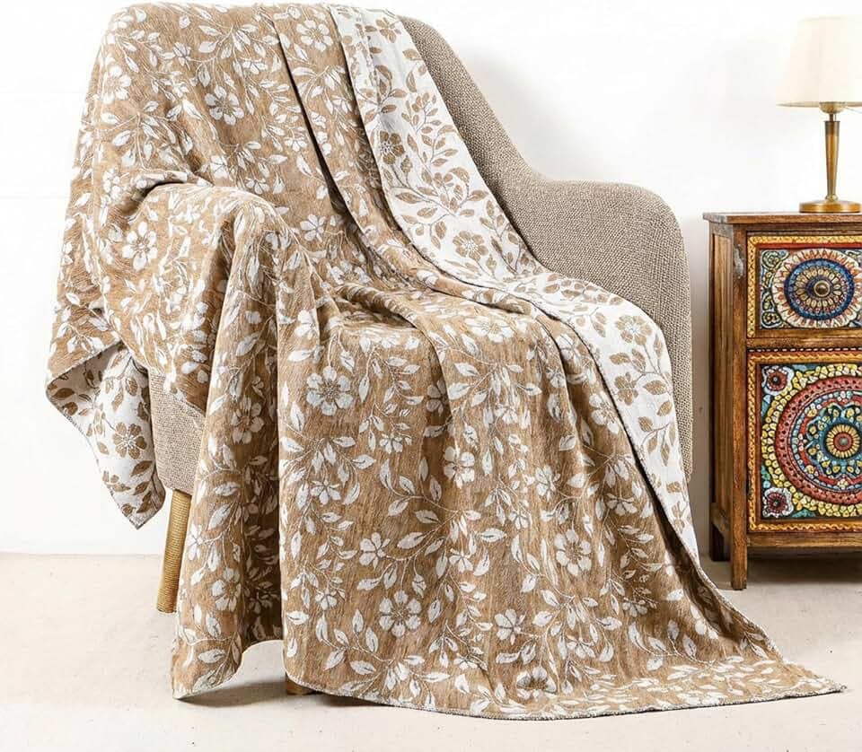 Hahafelt Brown Flower Chenille Throw Blanket 50x60 Soft Couch
