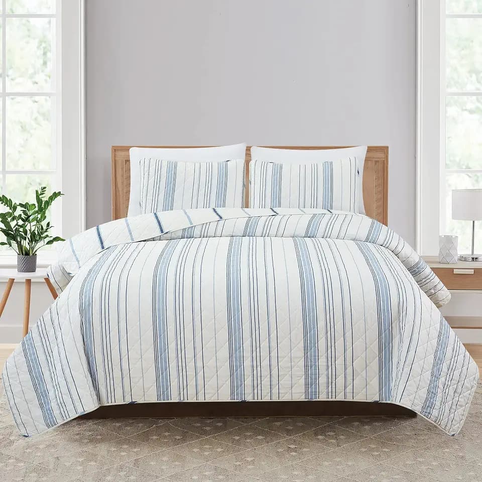 Market & Place 3 Piece Reversible Quilt Set with Shams | All-Season Soft & Lightweight Bedspread with Modern Striped Pattern | Sofia Collection (King, Ivory/Blue)