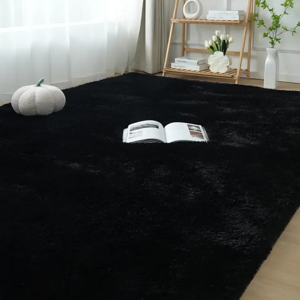 Fluffy Black Rug 5x7 Bedroom: Soft Shag Area Rug for Bedside