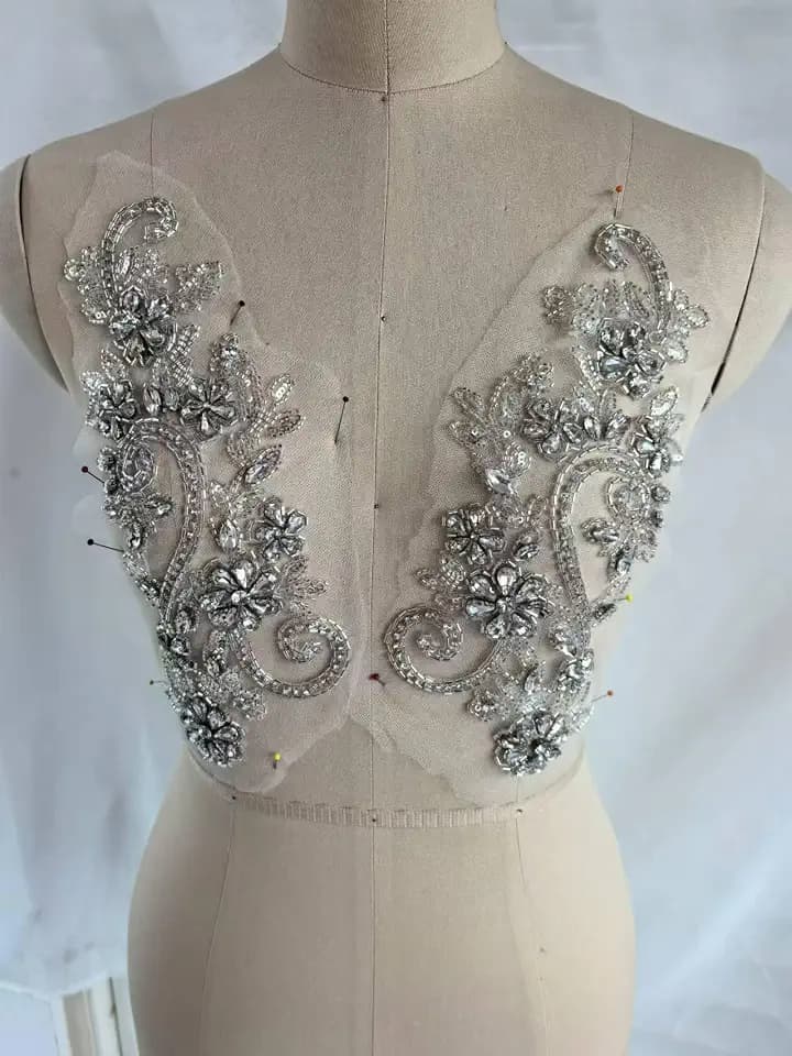 Jenniferwu Handmade Beaded Appliques Embroidered Glass Rhinestone Lace Beaded Apnplique with Sequins Trim 2 Pair lace Patches for Wedding Evening Dress DIY Manual Accessories