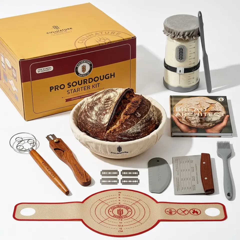 Complete Sourdough Starter Kit 39oz Borosilicate Jar & 10" Rattan Banneton