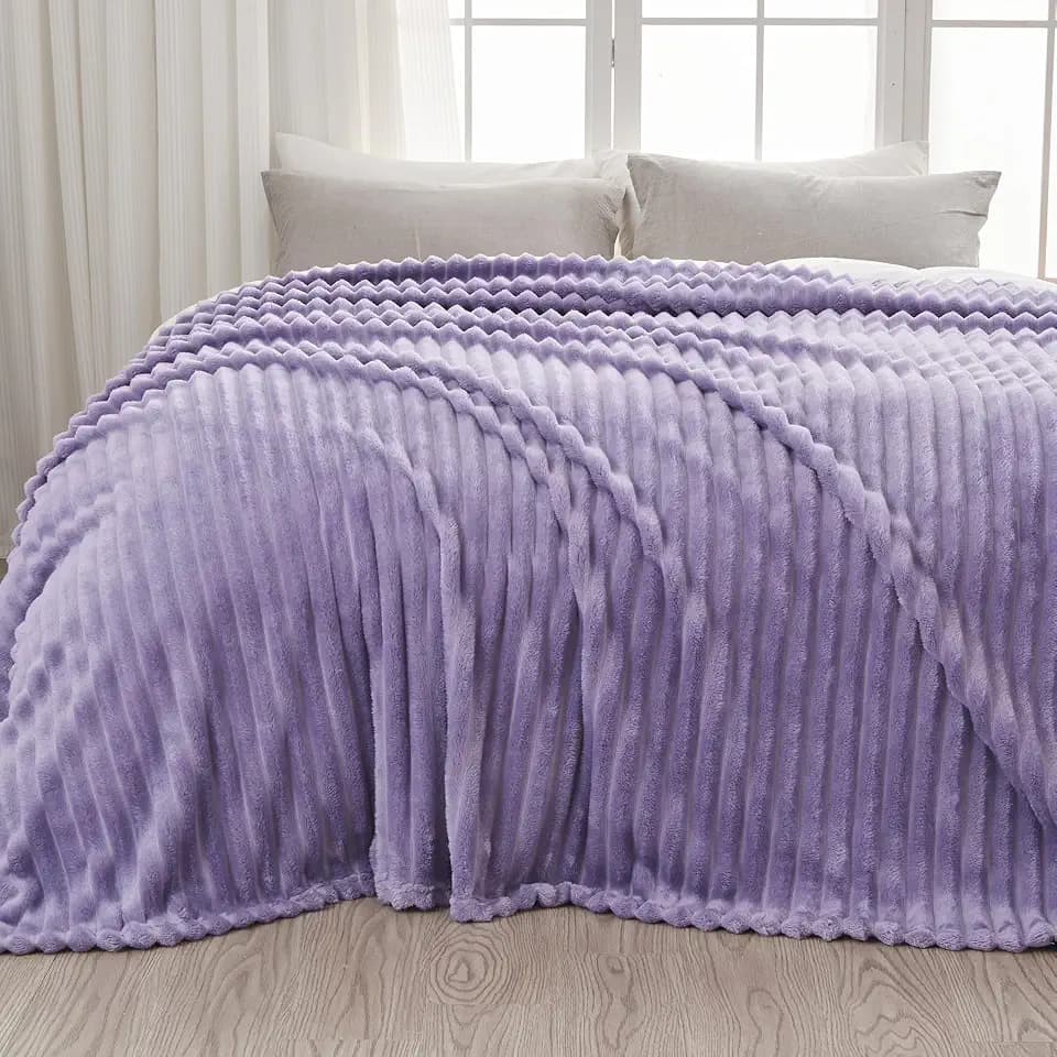 NEWCOSPLAY Fleece Ribbed Cozy King Blanket for Couch, Lavender, 90"x110"