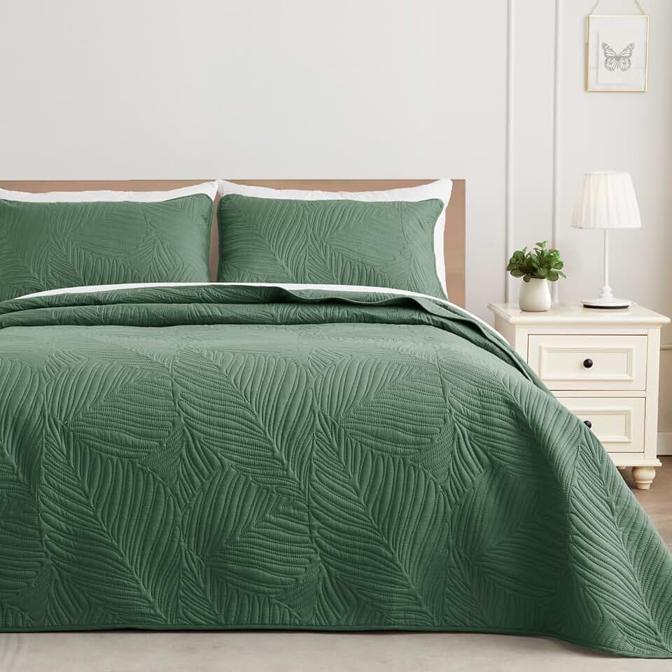 Exclusivo Mezcla Soft Lightweight King Quilt Bedding Set