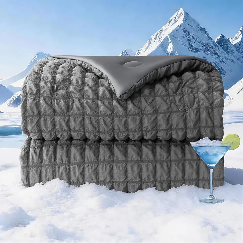 Seersucker Cooling Comforter King Size, Q-Max 0.45 Reversible Cooling Blanket for Hot Sleepers, Breathable Lightweight Silk Smooth Summer Bedding, Quilted Ice Blanket, Dark Gray