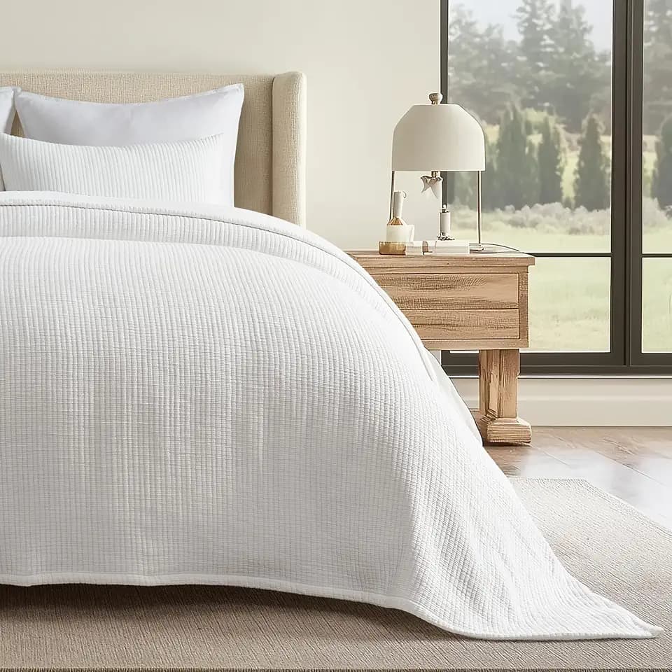 EverGrace Cotton Gauze Matelassé Coverlet Set, Queen Size, Ivory White