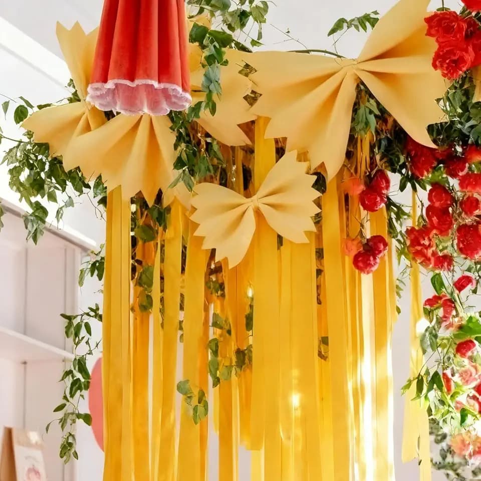 Satinior 18 Pcs DIY Italian Party Decorations Yellow Pasta Bow with Streame
