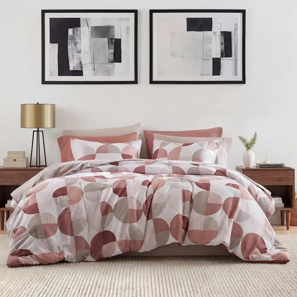 Stylish Three-Tone Printed King Size Comforter Set, Bed in a Bag 9-piece Bedding Set, Ultra-Soft Microfiber Comforter and Sheets Set, Warm and Cozy for All Seasons, Terracotta Blush