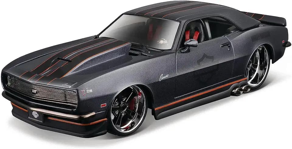 Maisto1:24 Scale Harley Davidson Custom 1968 Chevrolet Camaro Diecast Car