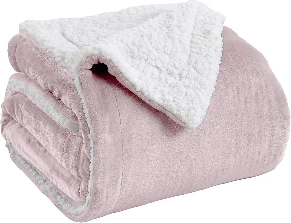 Sherpa Fleece and Velvet Plush 50" x 60" Throw Blanket Pale Pink | Thick Blanket for Fall and Winter | Cozy, Soft, and Warm Fleece Throw Blanket | Cielo Collection