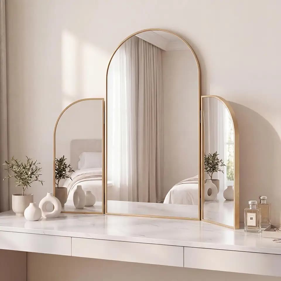 JONATHAN Y Arjen Aluminum Arch Trifold Vanity Mirror 28" x 28", Gold