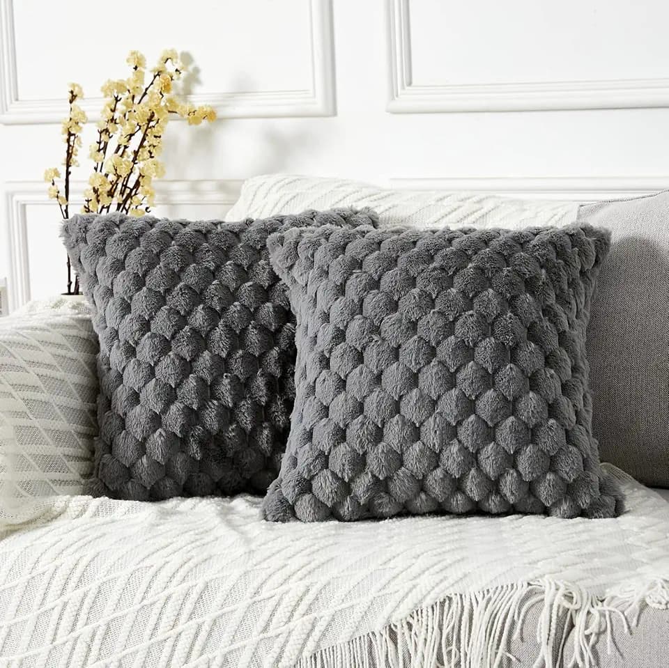 Yaertun Pack of 2 Super Soft Cozy Decorative Throw Pillow Covers Fuzzy Plush Faux Fur Luxury Cushion Cover Pillowcase for Sofa Couch Bed Livingroom 26x26 Inch Grey