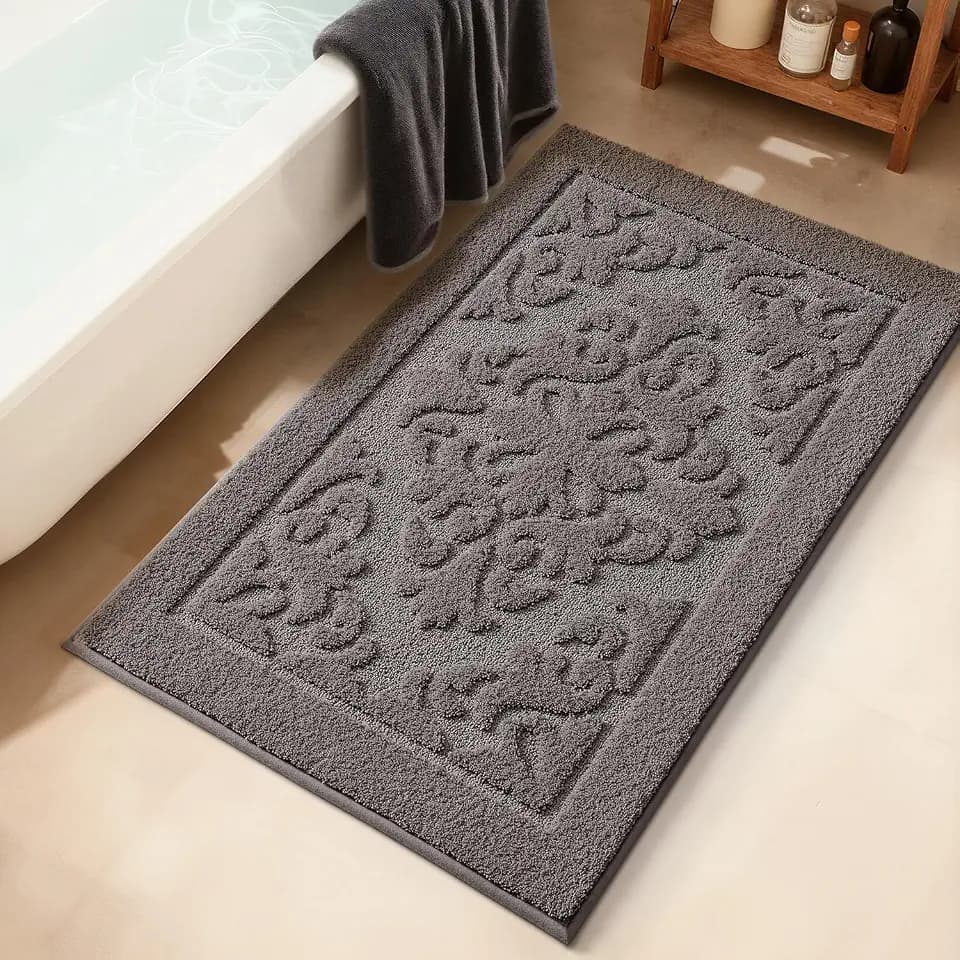 LUMI Ultra Soft Bathroom Rugs Absorbent, Luxury Bath Mat Non Slip, 24x43