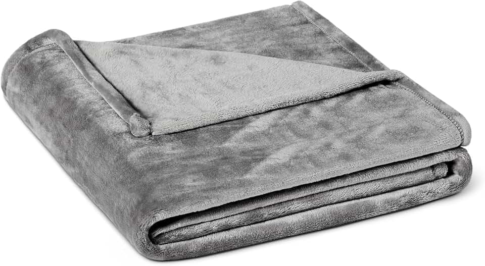 Amazon Basics Soft Fleece Throw Blanket, Ultra-Soft Flannel Fleece, Warm Cozy for Couch Sofa Bedroom, Fade-Resistant, 50 x 60 Inches, Gray