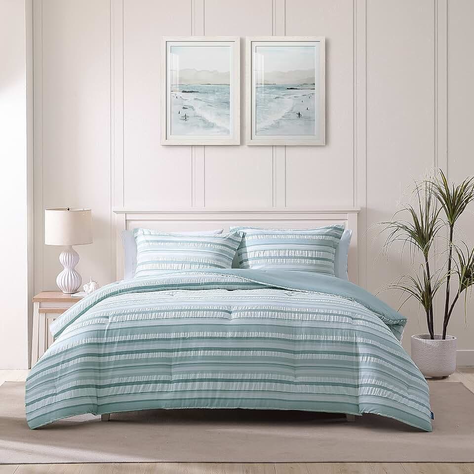 Tommy Bahama - Tropical Queen Size Comforter Set with Matching Shams