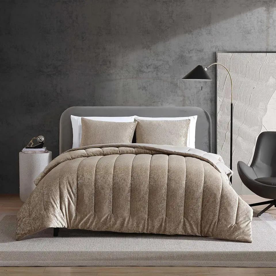 Kenneth Cole - King Size Comforter Set with Matching Shams