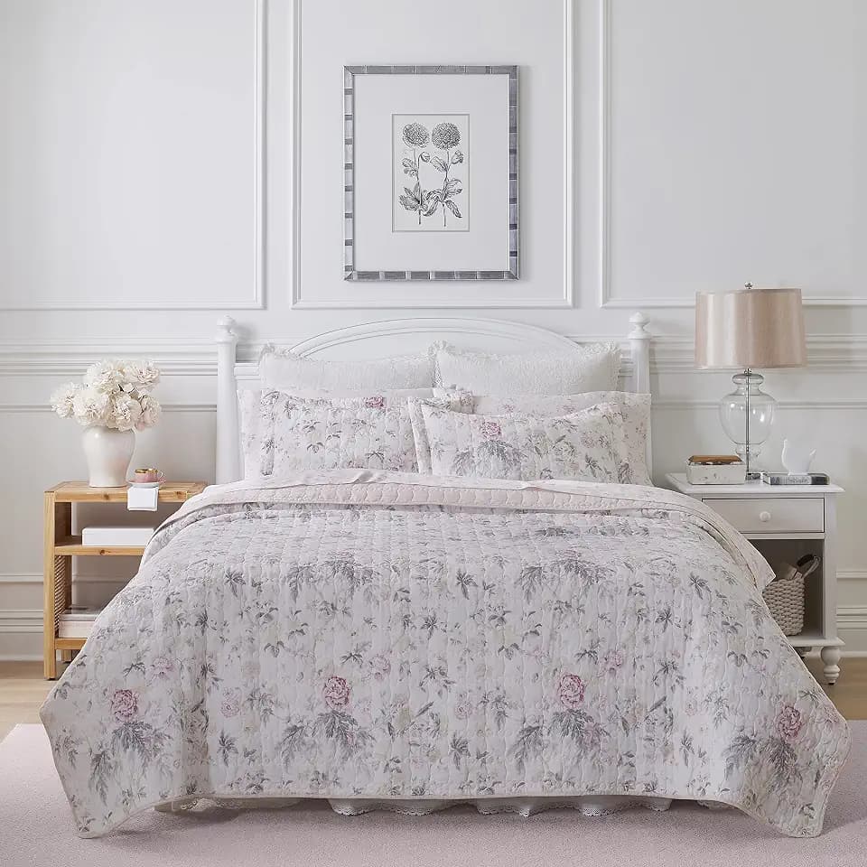 Laura Ashley - Queen Quilt Set with Shams, Cotton, Reversible