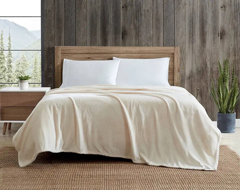 Eddie Bauer - Soft King Size Blanket for Bed or Couch, Cozy Bedding