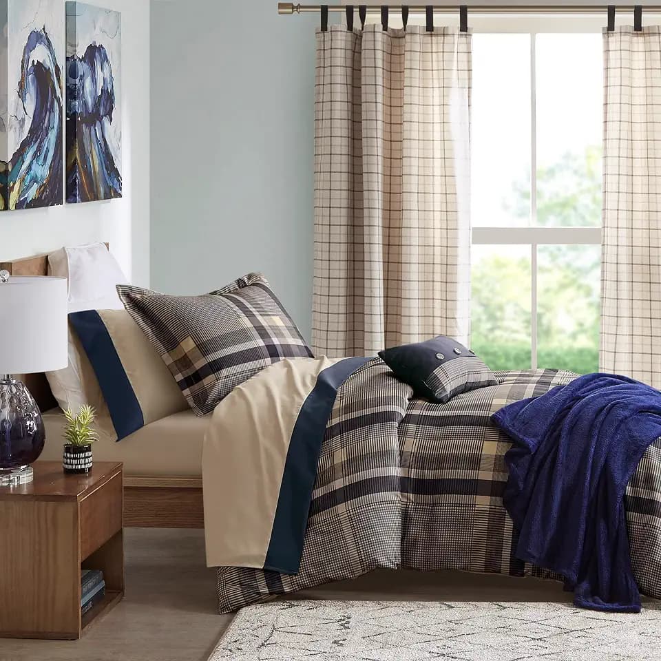 Intelligent Design Lightweight Plaid Navy Multi Twin XL Comforter Set, 7pc