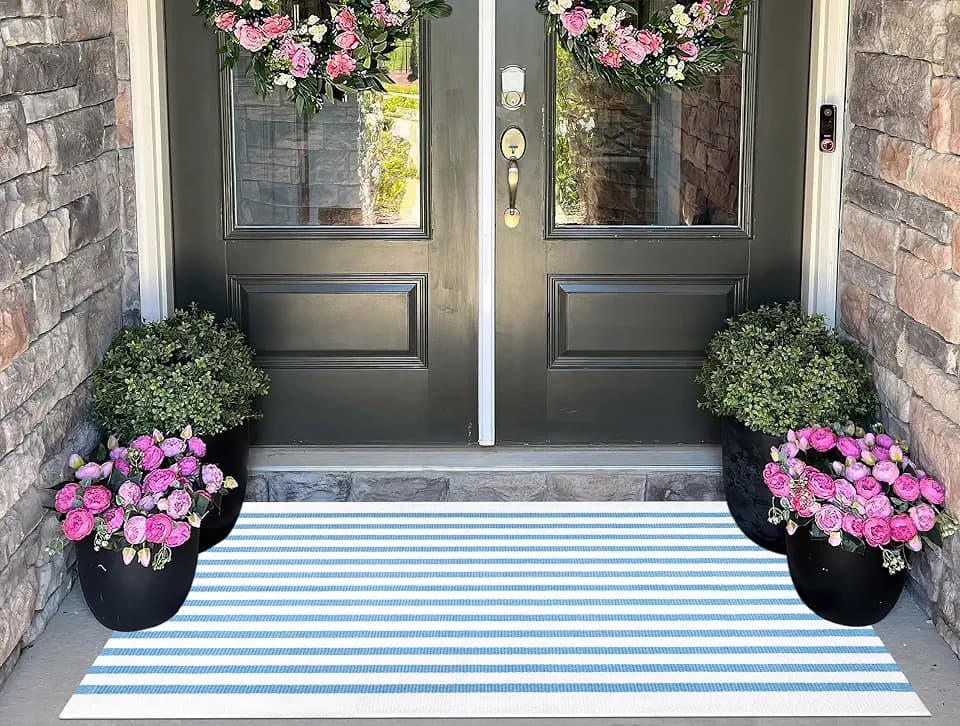 Light Blue White Outdoor Rug 2'x4.3',Striped Front Porch Rug Machine Washable Front Door Mat Entryway Throw Rug for Front Porch Indoor Outdoor Doormat