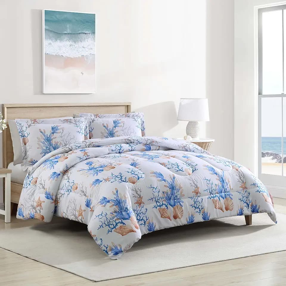 Caribbean Joe 3-Piece Full/Queen Comforter Set, Coastal Damask