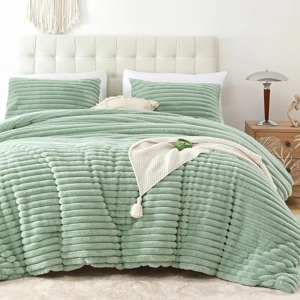 Smoofy Fluffy Twin Size Comforter 2 PCS - Sage Green Fleece Bedding Set
