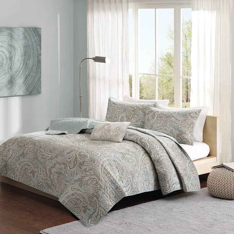 Madison Park Pure Ronan 100% Cotton Quilt Set-Casual Paisley Design All Season, Lightweight Coverlet Bedspread Bedding, Shams, Decorative Pillows, King/Cal King(104"x92"), Blue 4 Piece