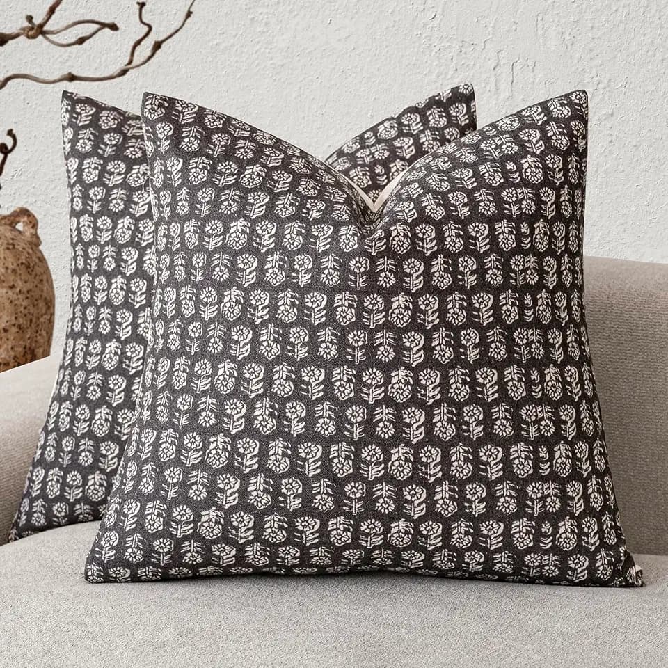 Foindtower Decorative Floral Print Throw Pillow Covers 18×18 Inch,Black