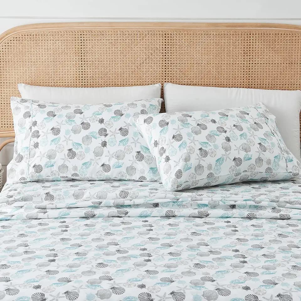 Great Bay Home Queen Coastal Microfiber Sheet Set - 4-Piece Nautical-Printed, Ultra-Soft Sheets - Beach-Themed Bedding Sheets & Pillowcases (Seashell)