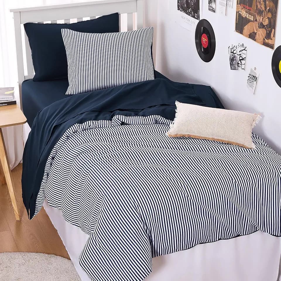 Wake In Cloud - Striped Comforter Set, Ticking Stripe Vertical Pinstripe Neutral Farmhouse Pattern Printed, Soft Lightweight Bedding, 3 Pieces, Navy Blue, Twin/Twin XL Size