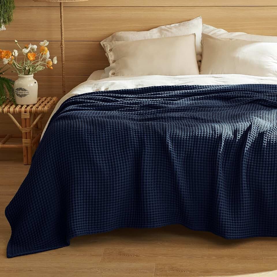Bedsure Lightweight 100% Cotton Waffle Blanket, King, Navy Blue
