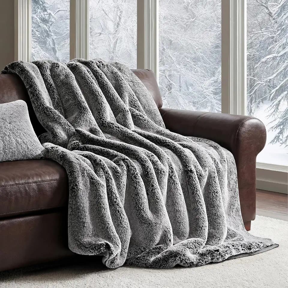 EVERGRACEHOME Faux Chinchilla Fur Throw Blanket, 50"x60", Onyx Mink