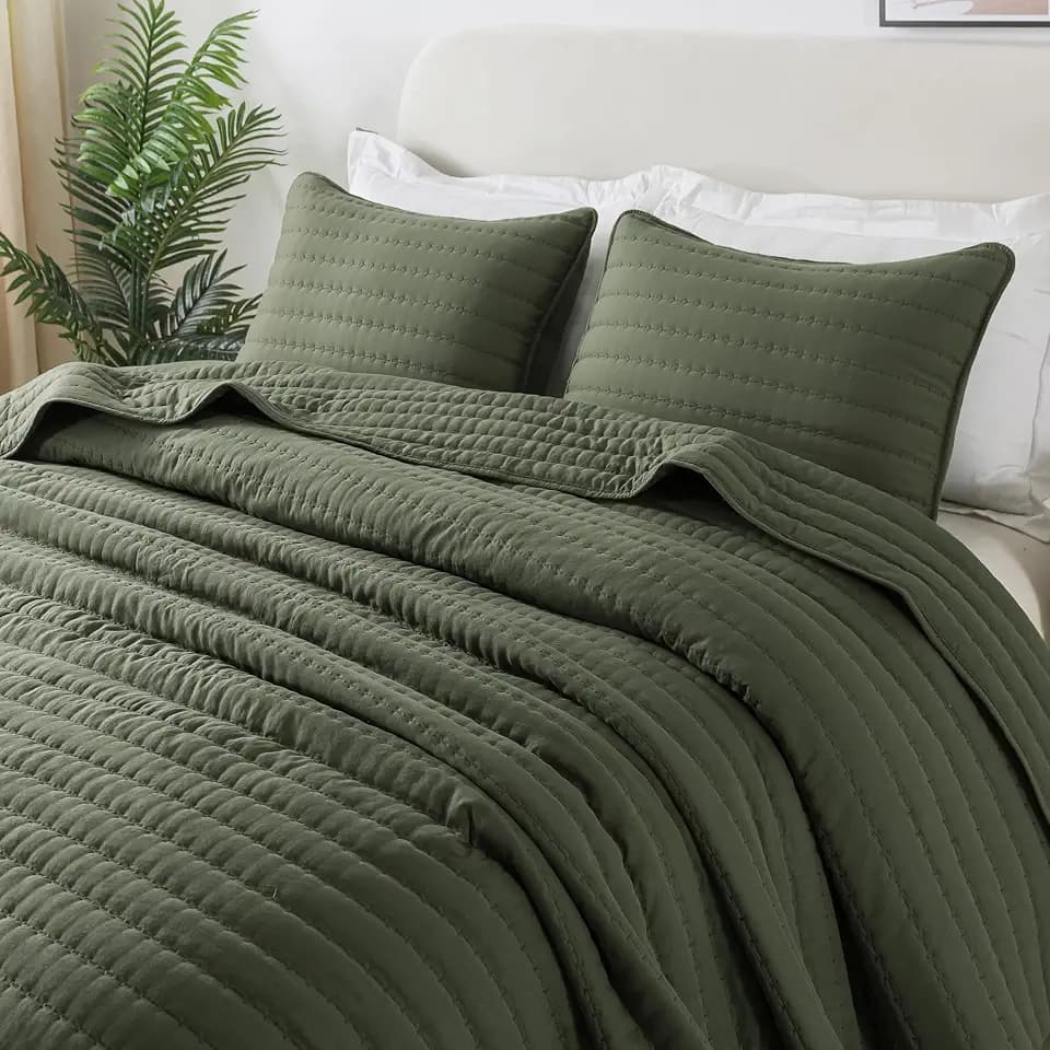 ROARINGWILD Green Quilted Quilt Set, Queen Size, Lightweight, 3 Pieces