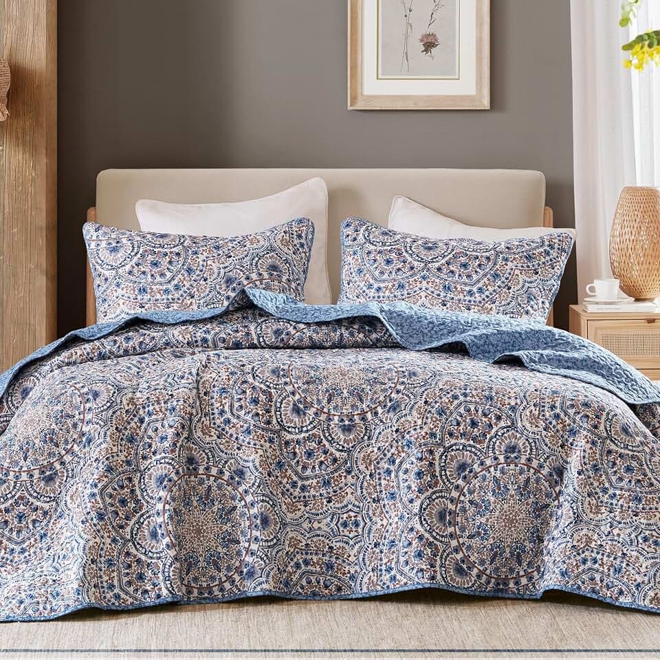 Comfort Spaces Valerie Boho Reversible King Quilt Bedding Set, 3 PC, Blue