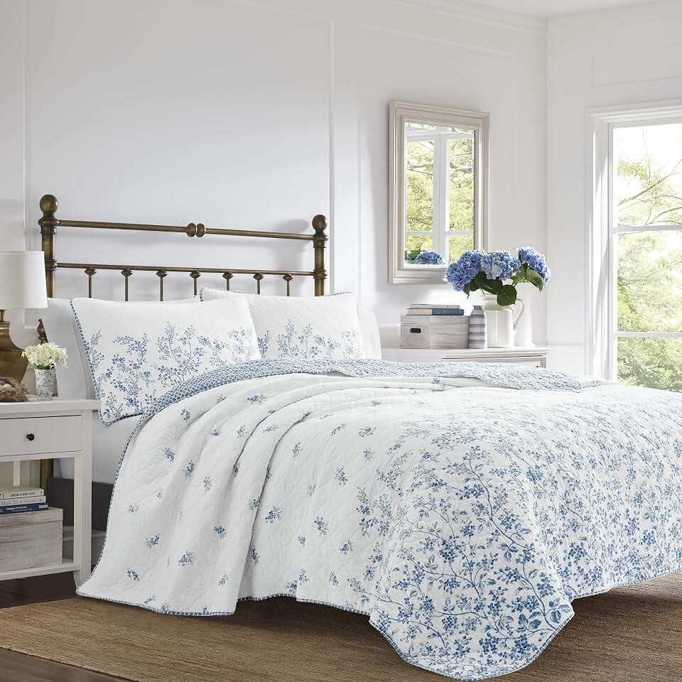 Laura Ashley - Twin Quilt Set with Shams, Cotton, Reversible