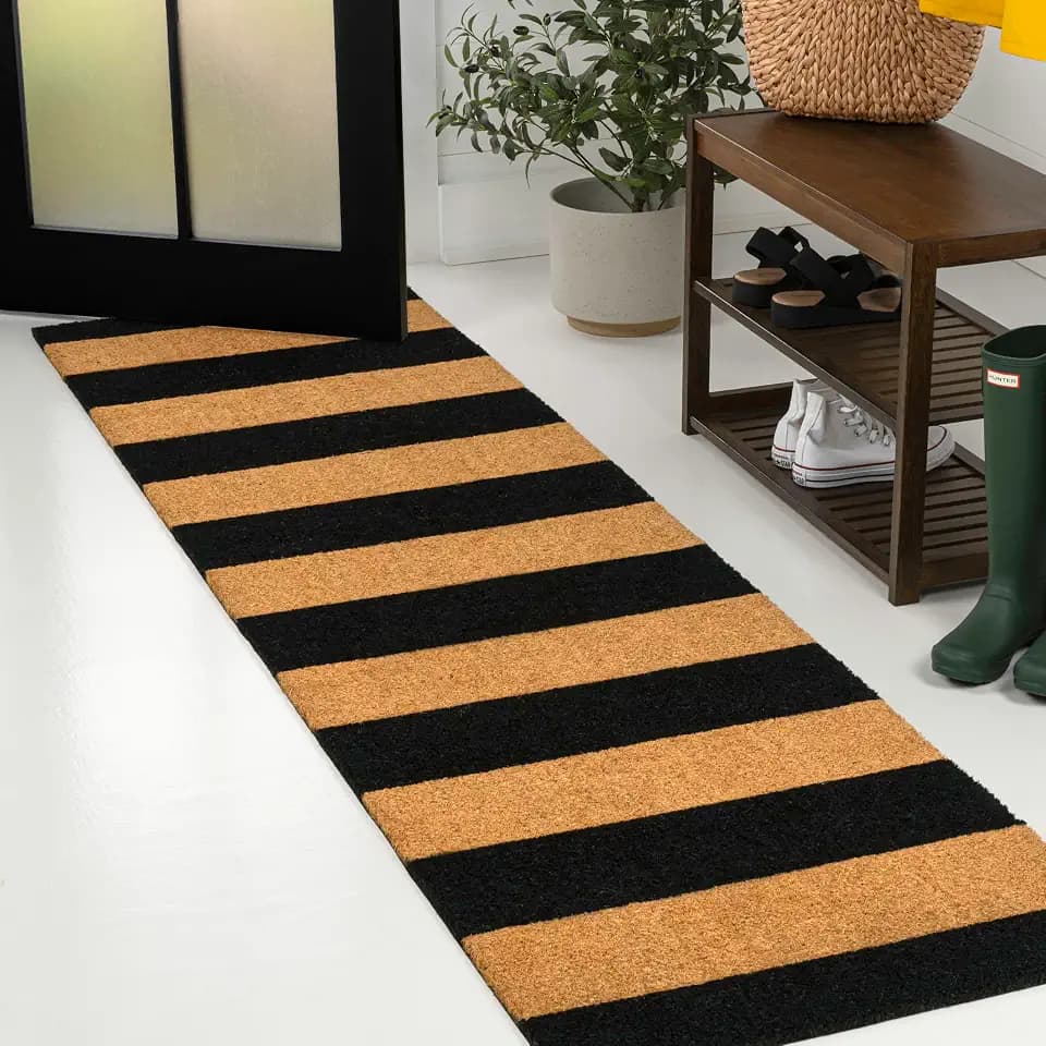 JONATHAN Y Natural Coir Indoor/Outdoor Runner Rug 2X8 Natural/Black Stripe, Peater Classic Casual Commerical Doormat Ideal for Door Entrance, Patio, Porch, Backyard, Garages NRF105A-28